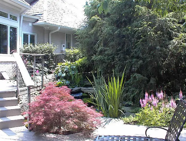 000515-014 residential landscaping by Riepenhoff Landscape