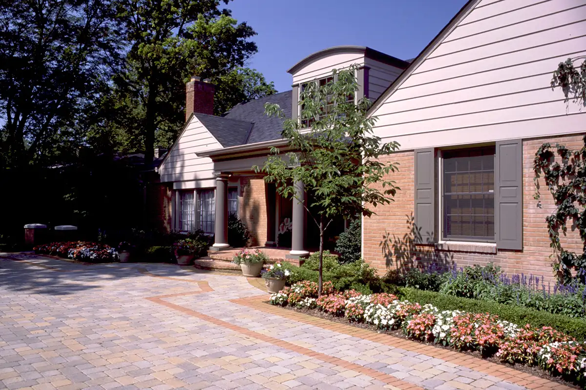 016 stone driveway and entry by Riepenhoff Landscape