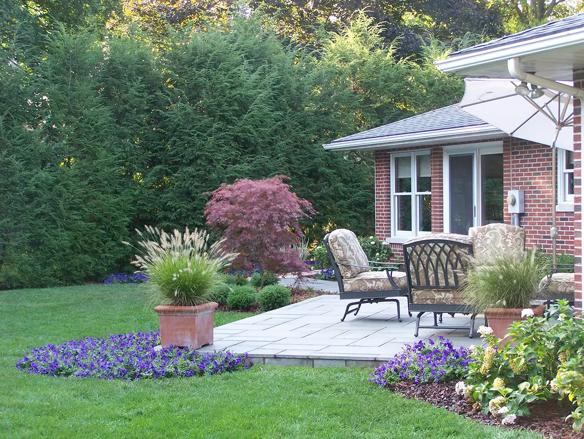 42-150_2994 stone patio and landscaping by Riepenhoff Landscape