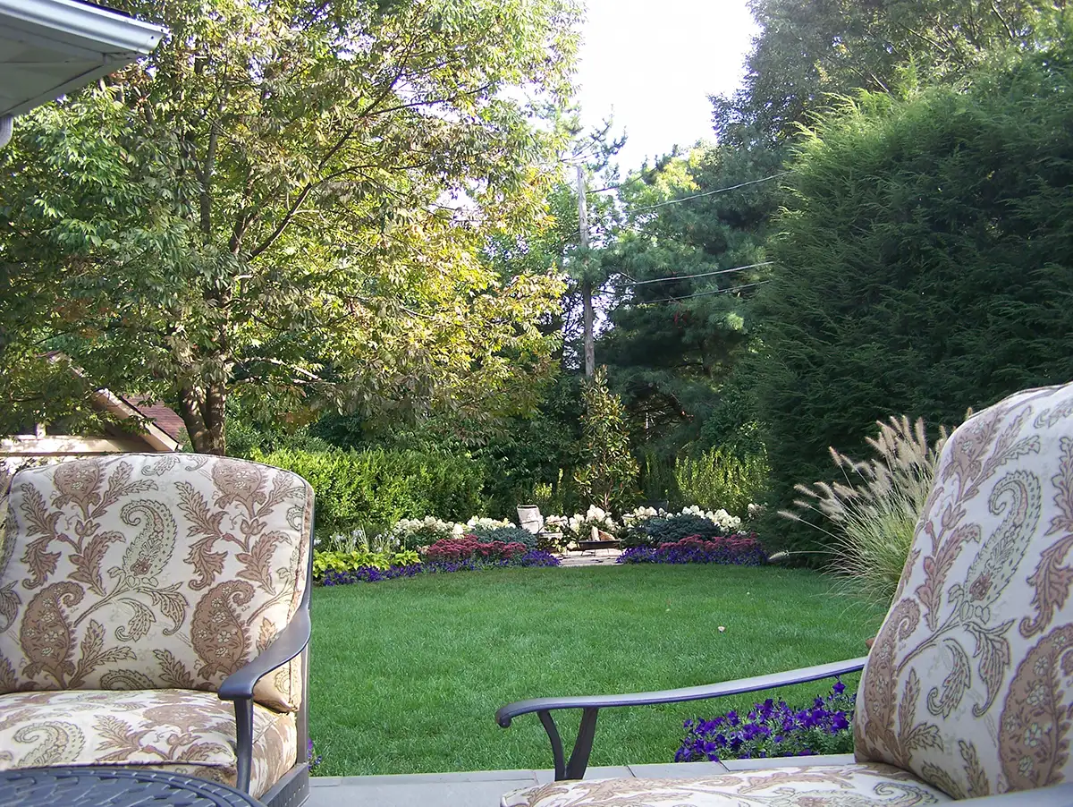 68-150_3020 residential landscaping by Riepenhoff Landscape