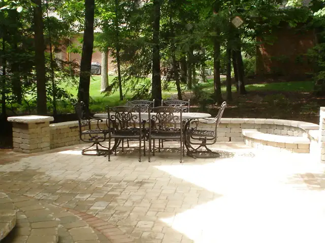 Davison stone patio by Riepenhoff Landscape