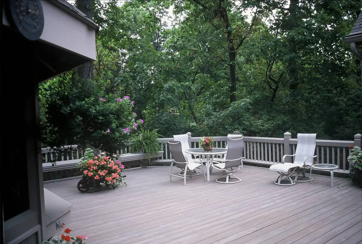 Picture5 wood patio by Riepenhoff Landscape
