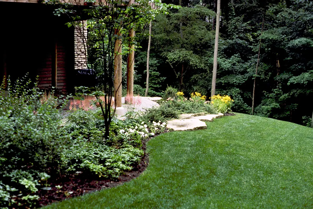 gunder patio residential landscaping by Riepenhoff Landscape