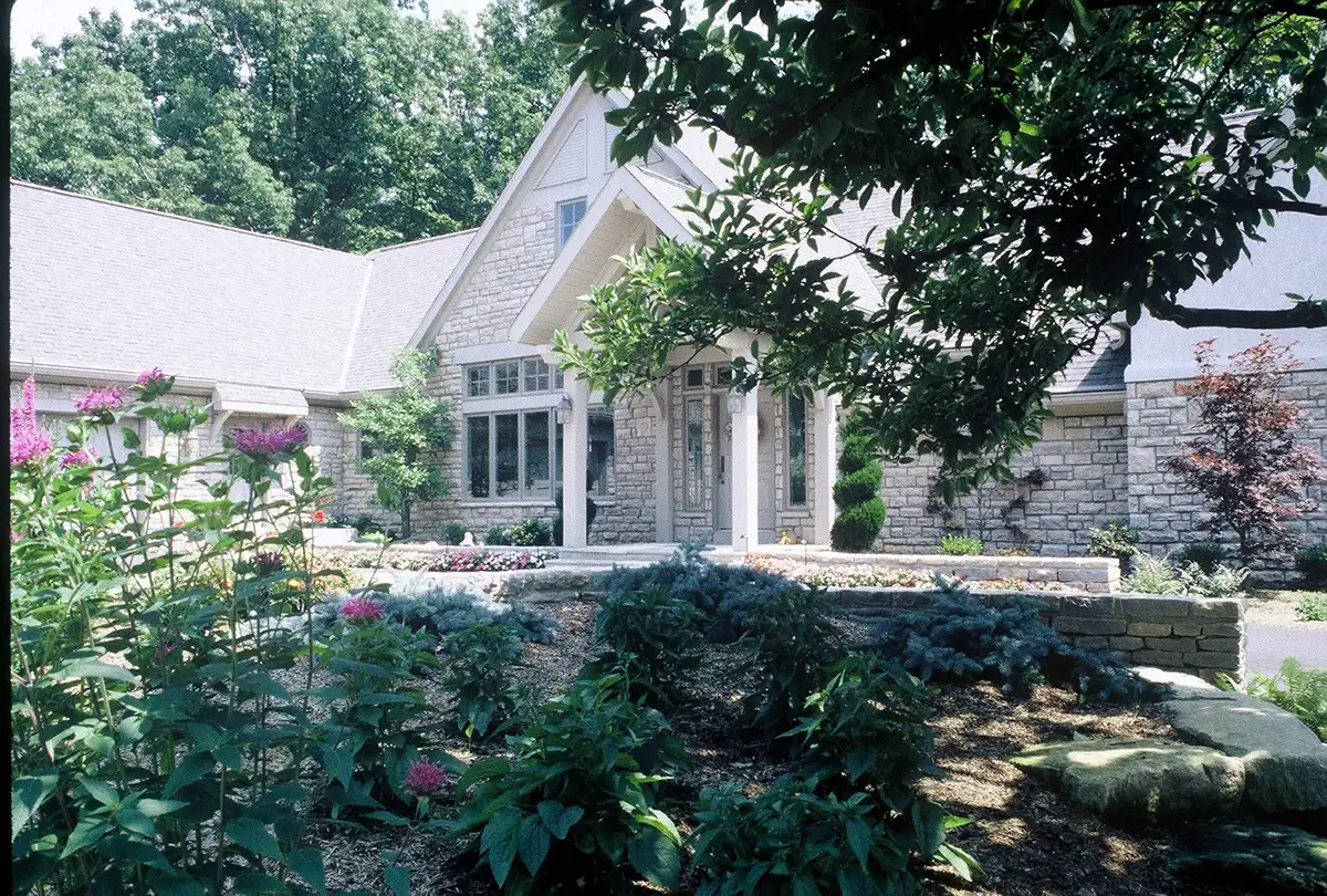 riepeno-R1-E023 residential landscaping by Riepenhoff Landscape